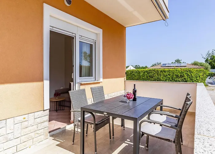 Rok 2 By Interhome Lejlighed Pula